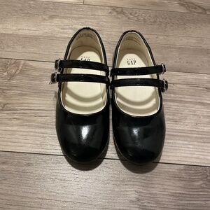 Gap toddler shoes